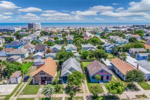 3317 Avenue Q 1/2