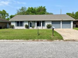 2304 Camelia Circle