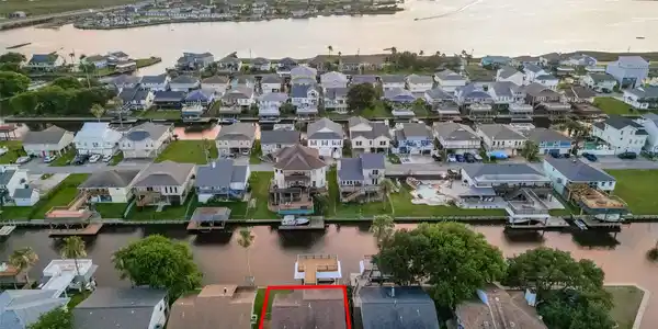 Image 3: Picturesque view of 4 N. Sandpiper, its waterfront
