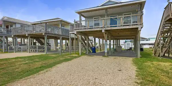 1110 Treaty Drive