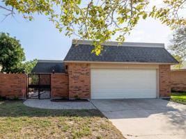 11 Quintana Drive