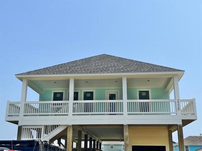 2220 Crab Street