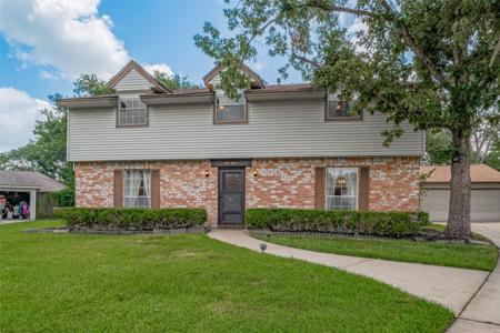 1015 Devonport Lane