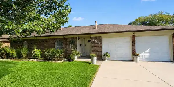 7911 Jonquil Drive