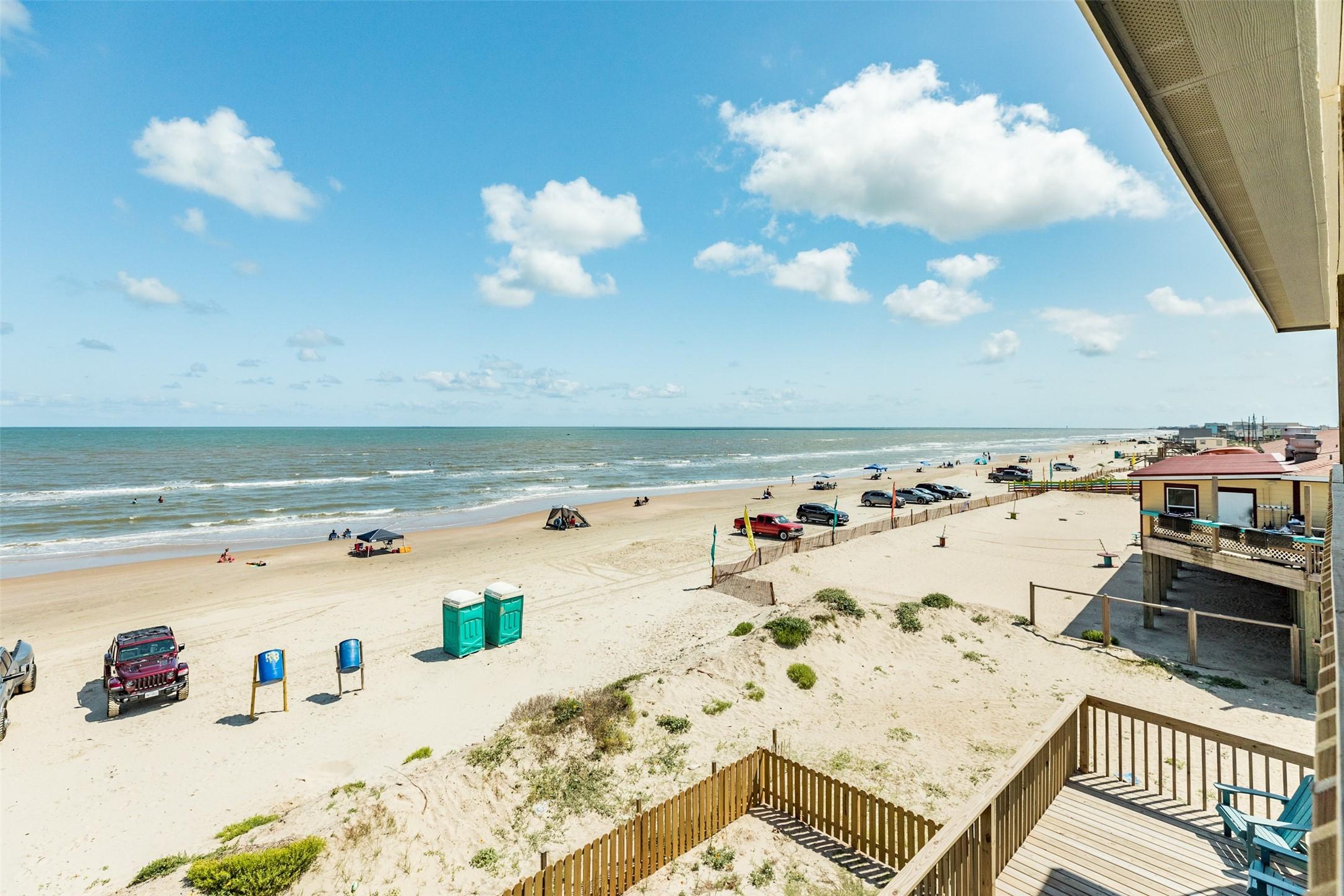 Image 4: Toes in the sand