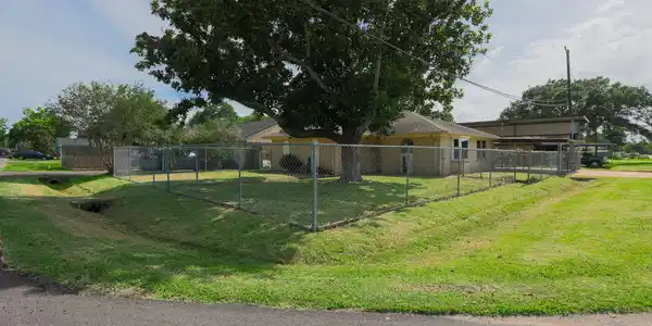 Image 2: Corner Lot, fully fenced
