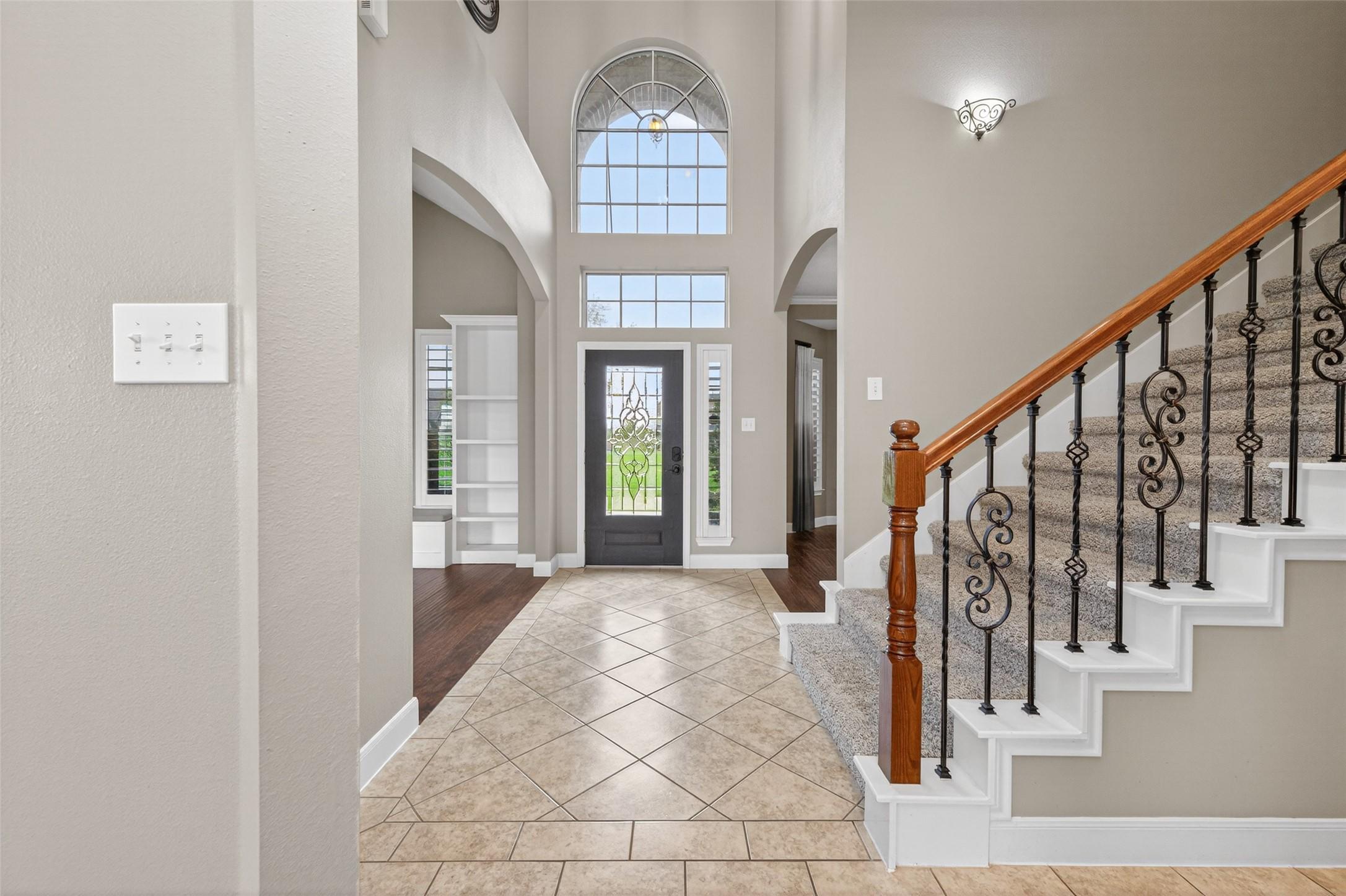 Image 4: view of foyer from living area