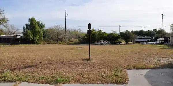0 Leopard Street