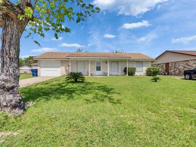 7426 Nightingale Circle