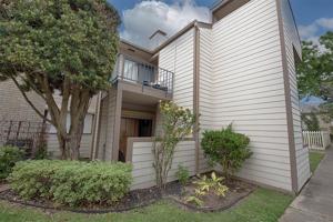 7050 N Holiday Drive
