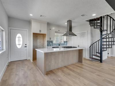 7016 Delesandri Drive