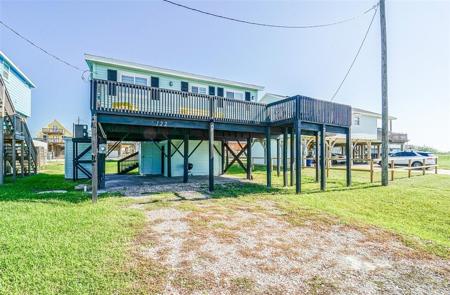 122 Beachcomber Avenue