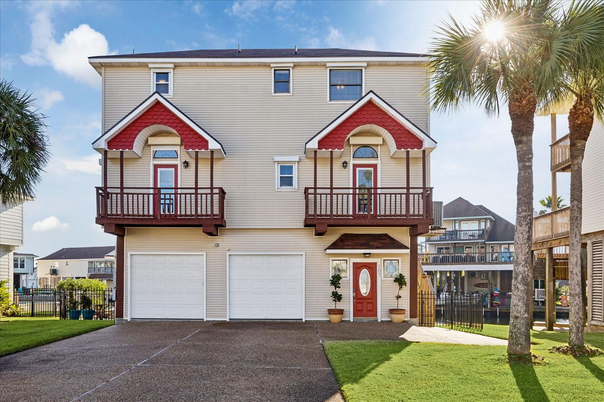 Image 3: East Facing Waterfront of home for best breezes