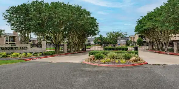 18800 Egret Bay Boulevard