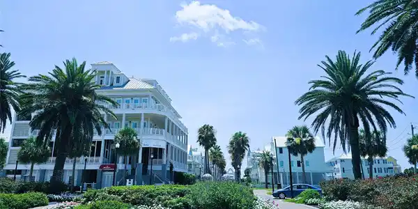 Image 2: Commercial Building