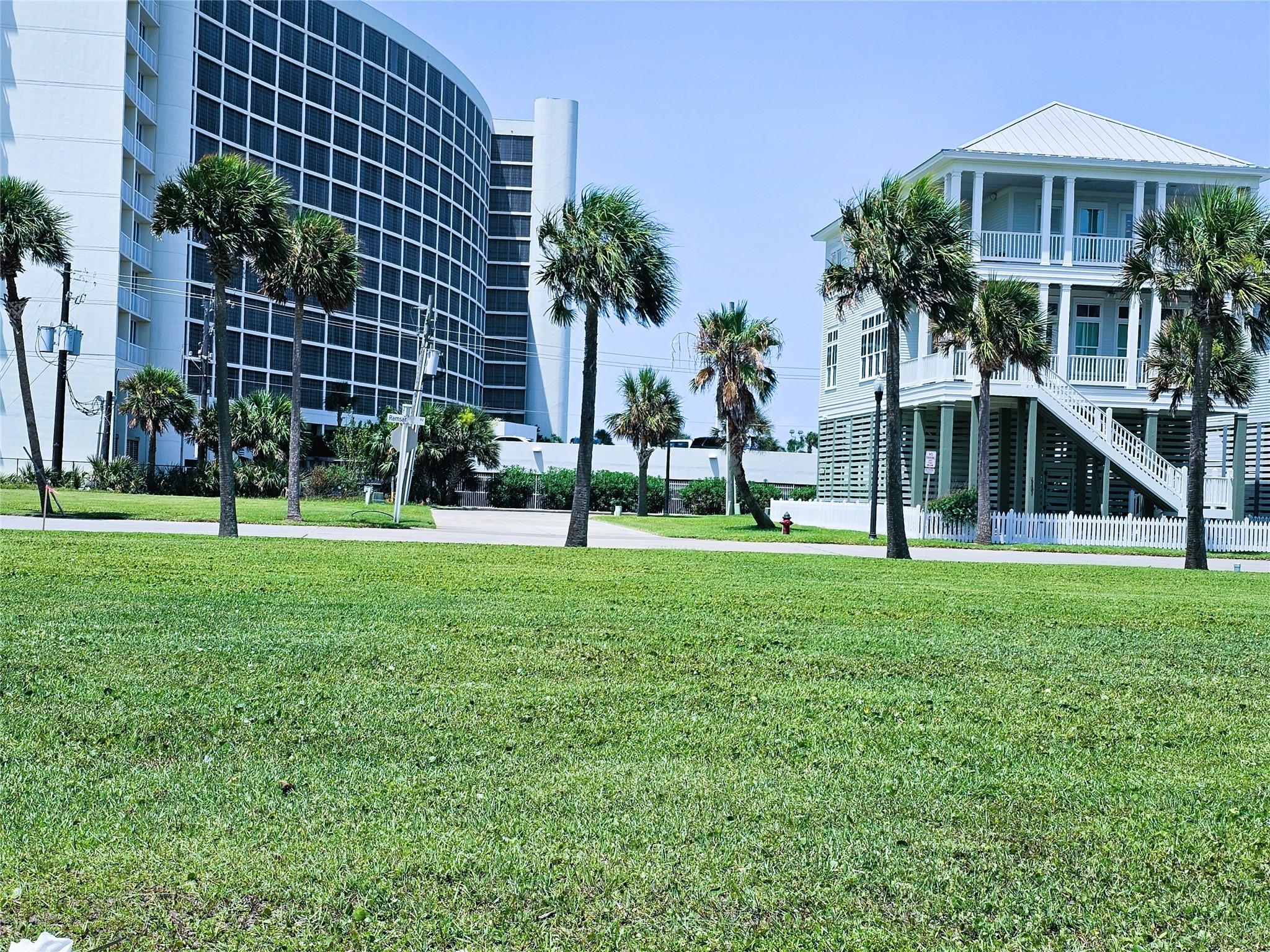 Image 4: Your New Lot