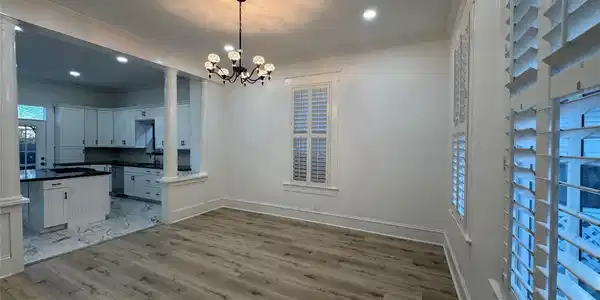 Image 4: Dining Room
