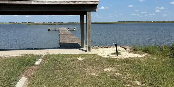 Image 4: Landowner Access to pier