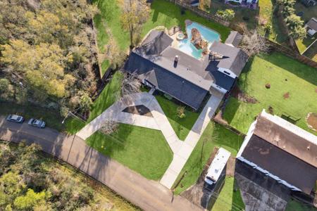 4469 Shady Lake Drive