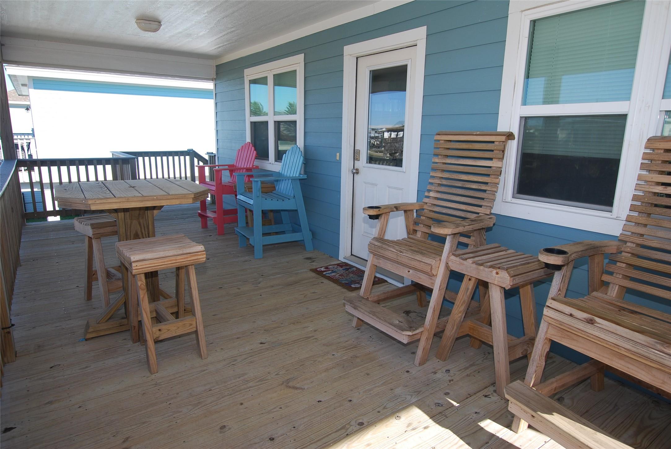 Image 3: Imagine spending time here with family and friends
