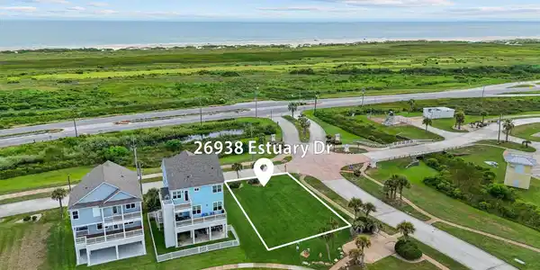 Image 4: This Pointe West lot is ideally situated on a quie