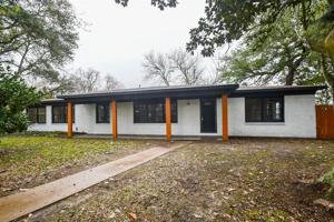 8 Coronado Circle