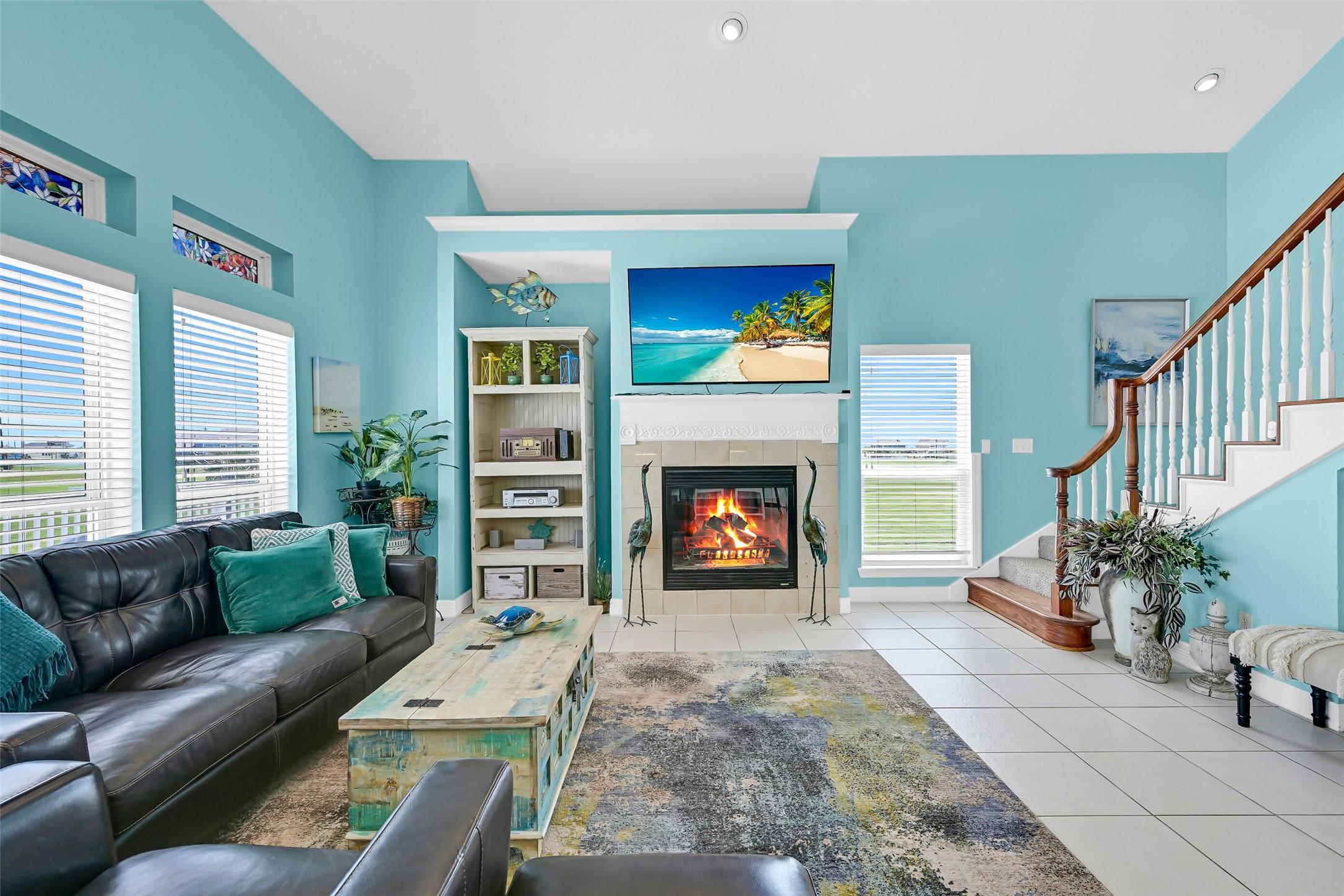 Image 4: The living room offers plenty of space to relax an