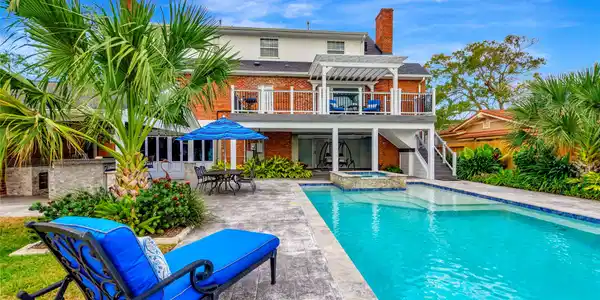 2002 Sea Cove Court