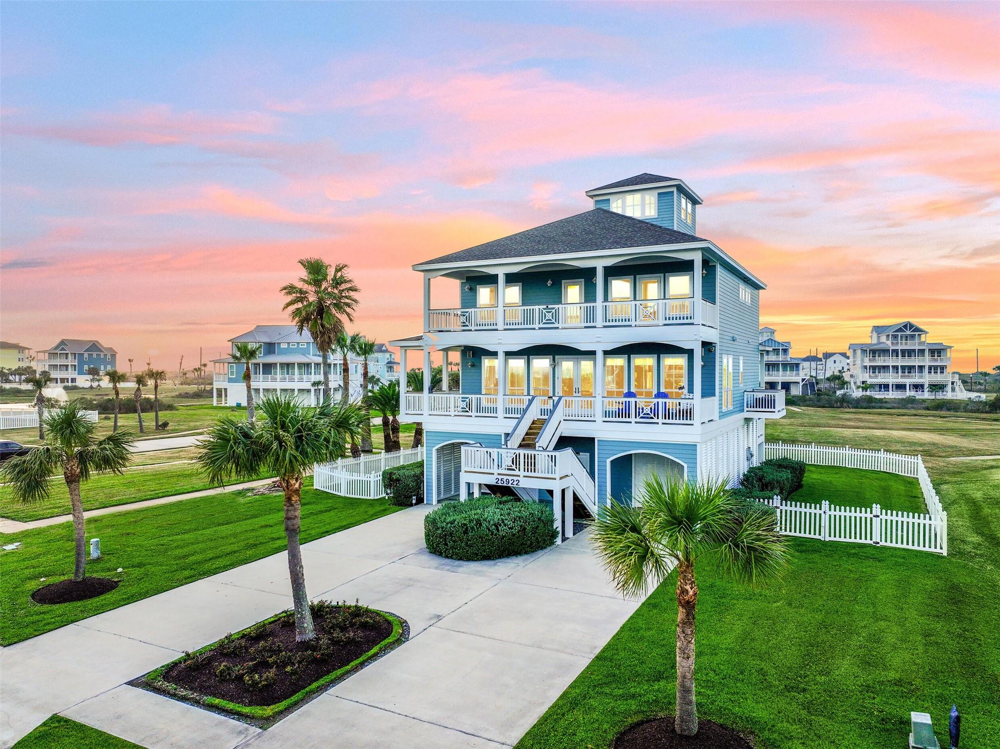Image 3: 25922 Flamingo Dr, Galveston, TX 77554