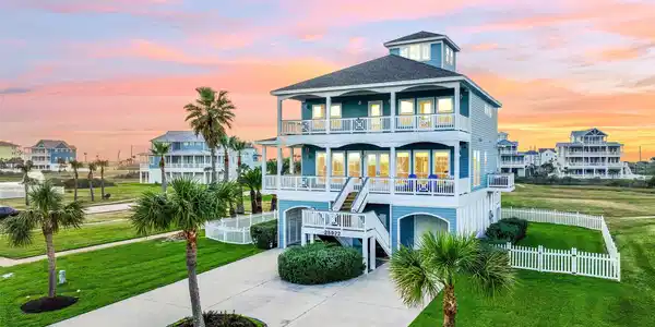 Image 3: 25922 Flamingo Dr, Galveston, TX 77554