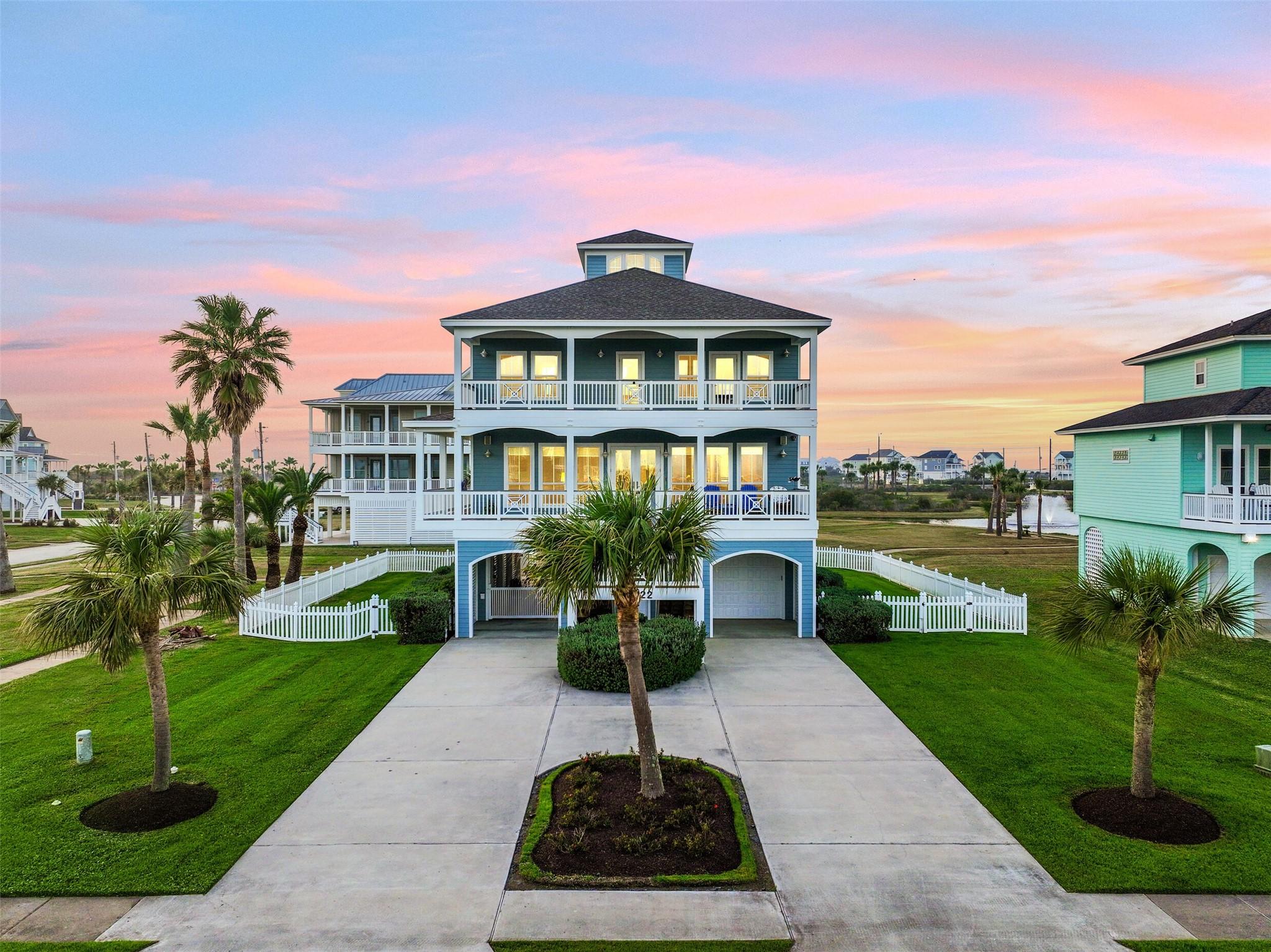 Image 4: 5 bedrooms 4.5 Baths