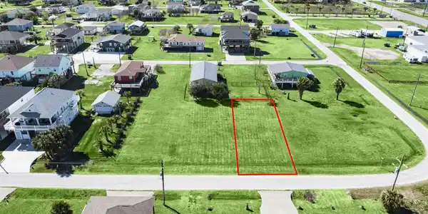 Image 3: 979 Wommack Dr.