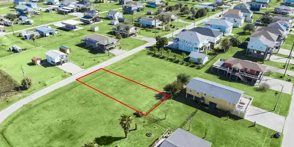 Image 4: 979 Wommack Dr.