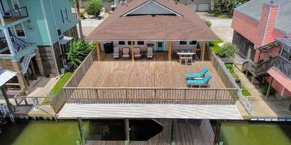 1427 Bamboo Drive