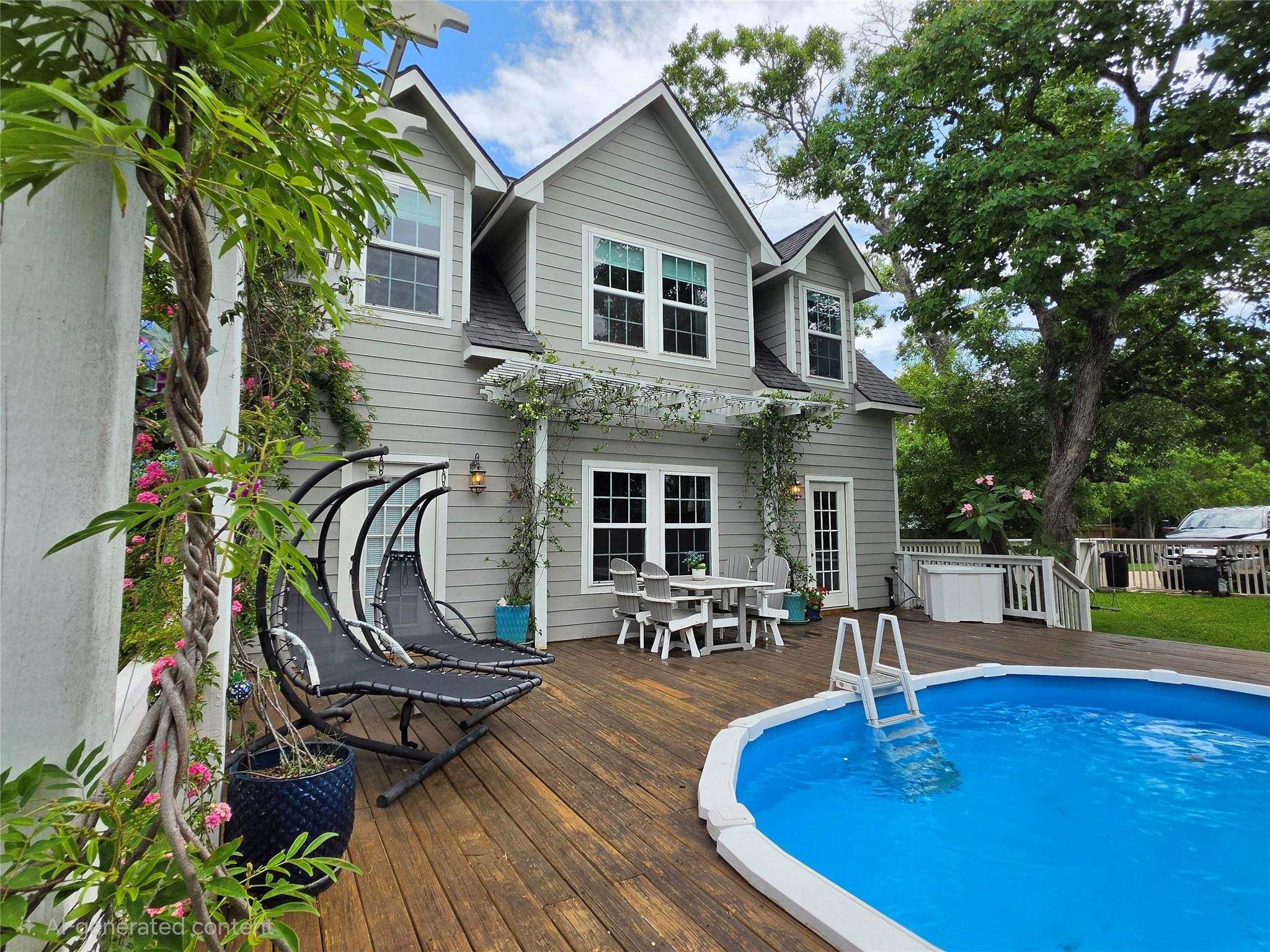 Image 4: Come take a dip! What an amazing setting for summe