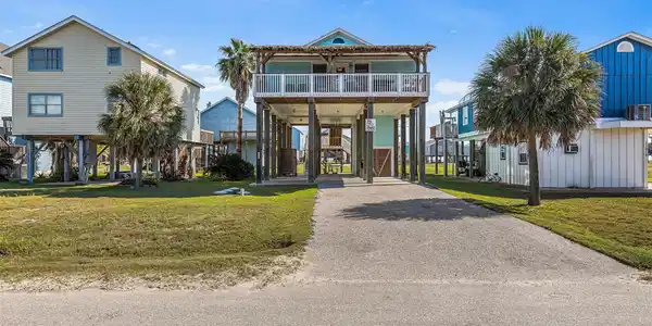 Image 3: Built in 2017 and elevated on strong 12x12 pilings