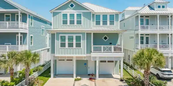 3827 Sea breeze Lane