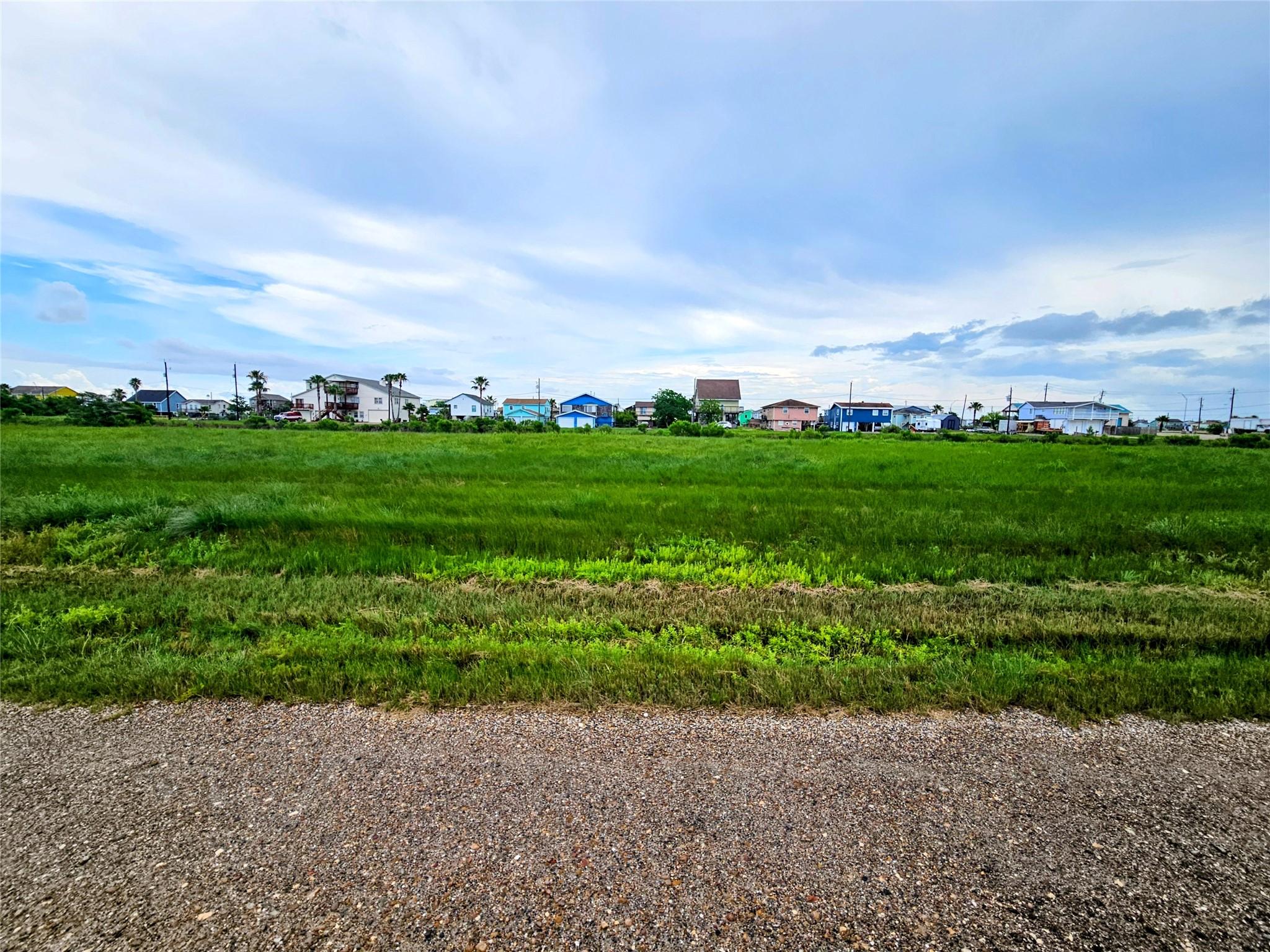 Image 2: Beautiful Eastern Views on East Hunter Drive