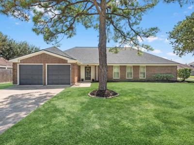 3029 Glen Iris Drive