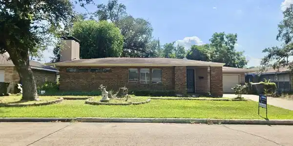 3425 Memorial Boulevard