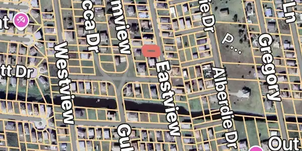 923 Eastview
