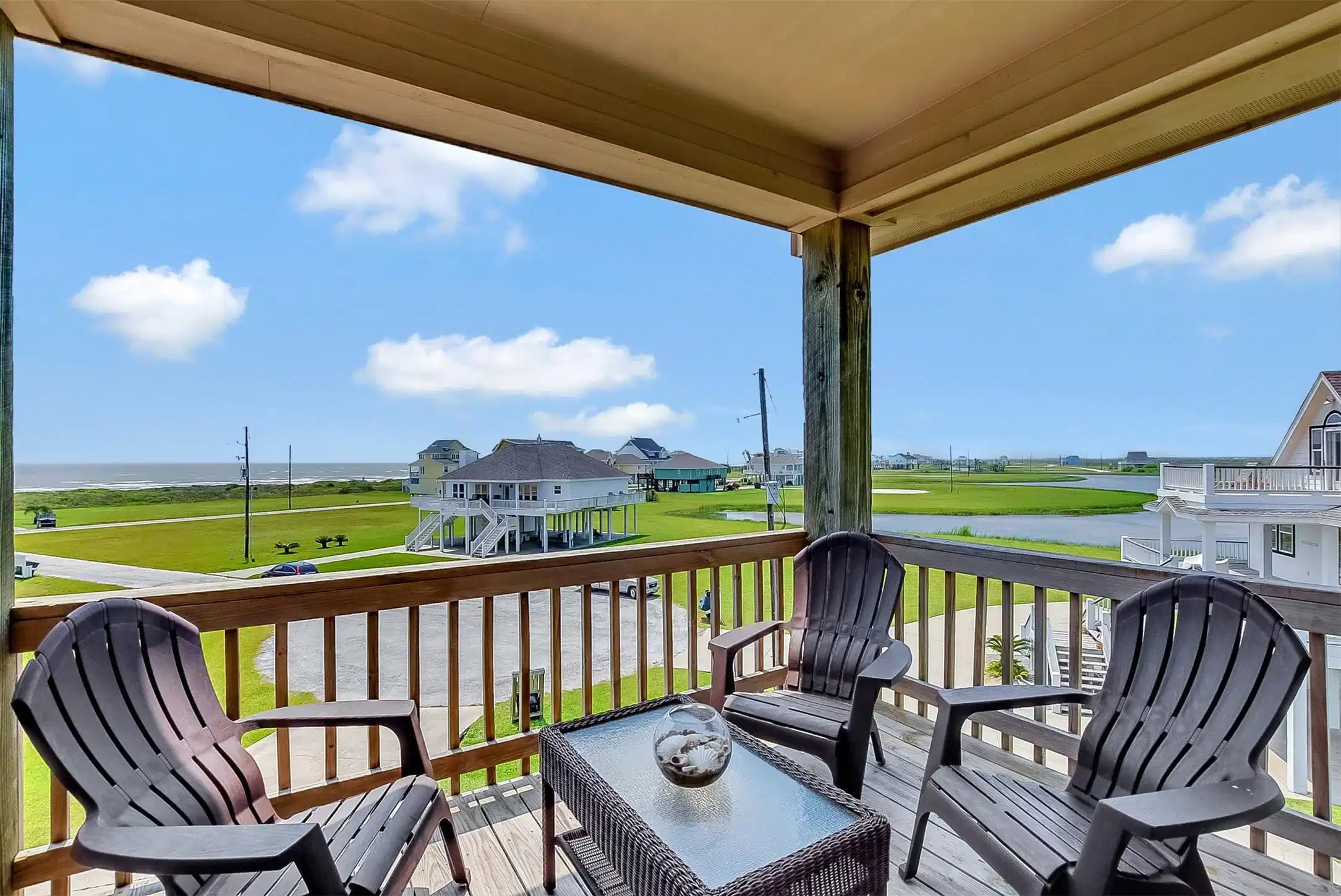 Image 1: This house has Spectacular views of the ocean!