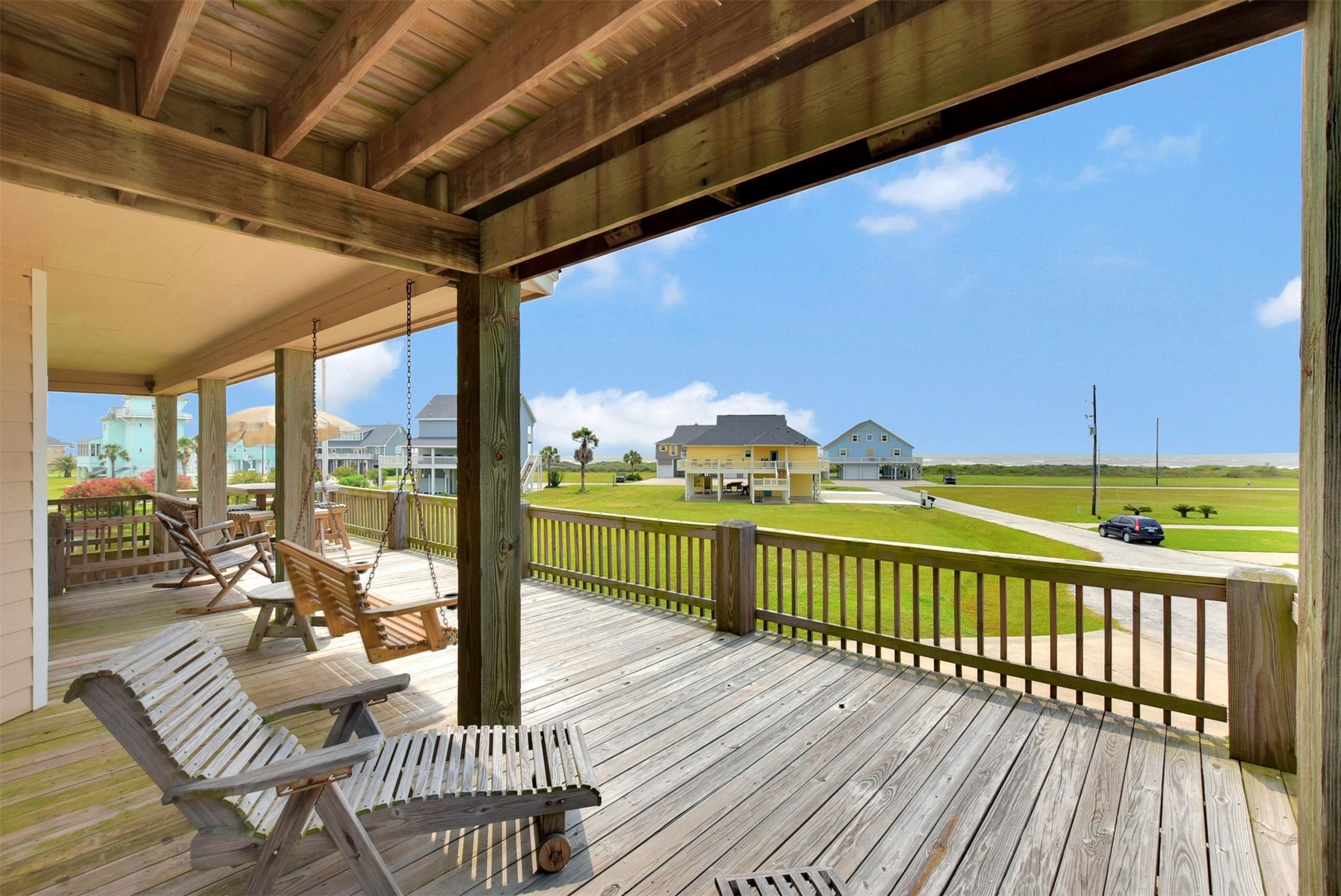 Image 2: Unobstructed ocean view! Sunrises over the ocean!
