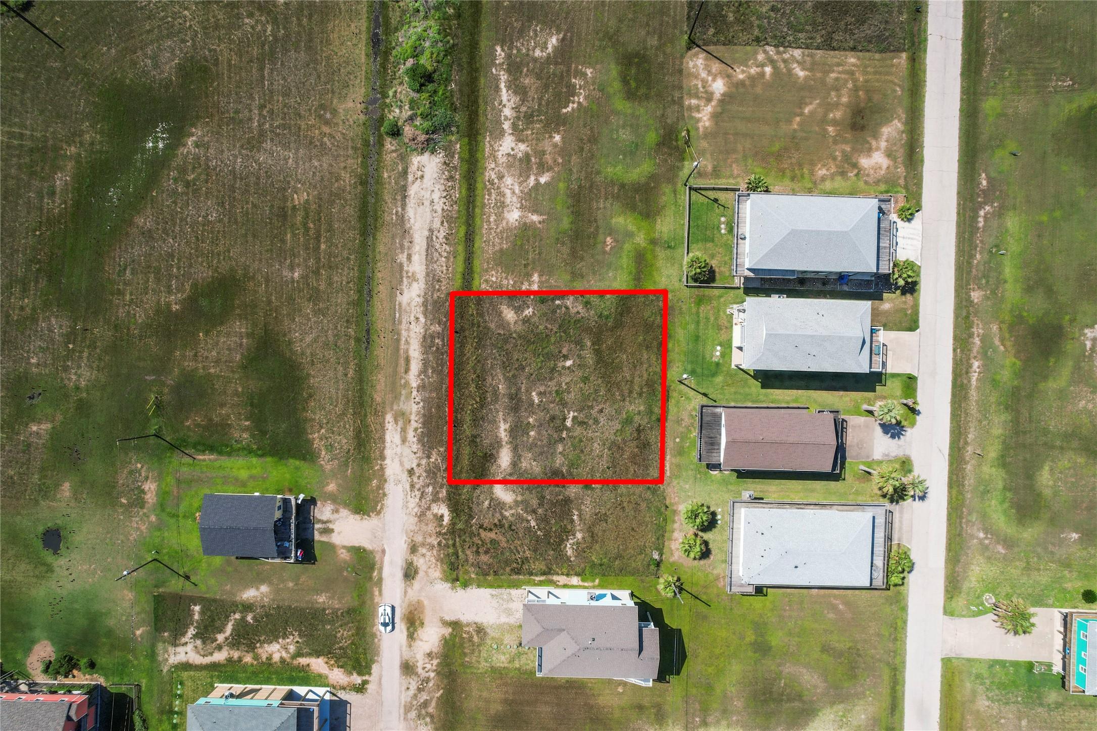 Image 2: Aerial view highlighting the size and layout of th