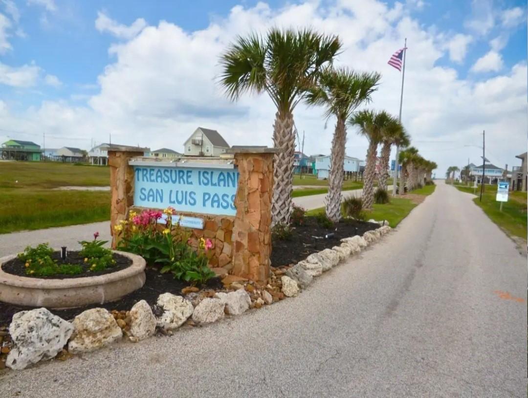 Image 3: Welcome to the Treasure Island community at San Lu