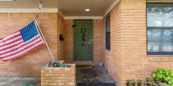 2428 9th Street N