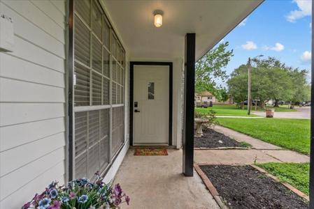 3900 Redstem Court