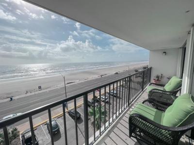 7310 Seawall Boulevard