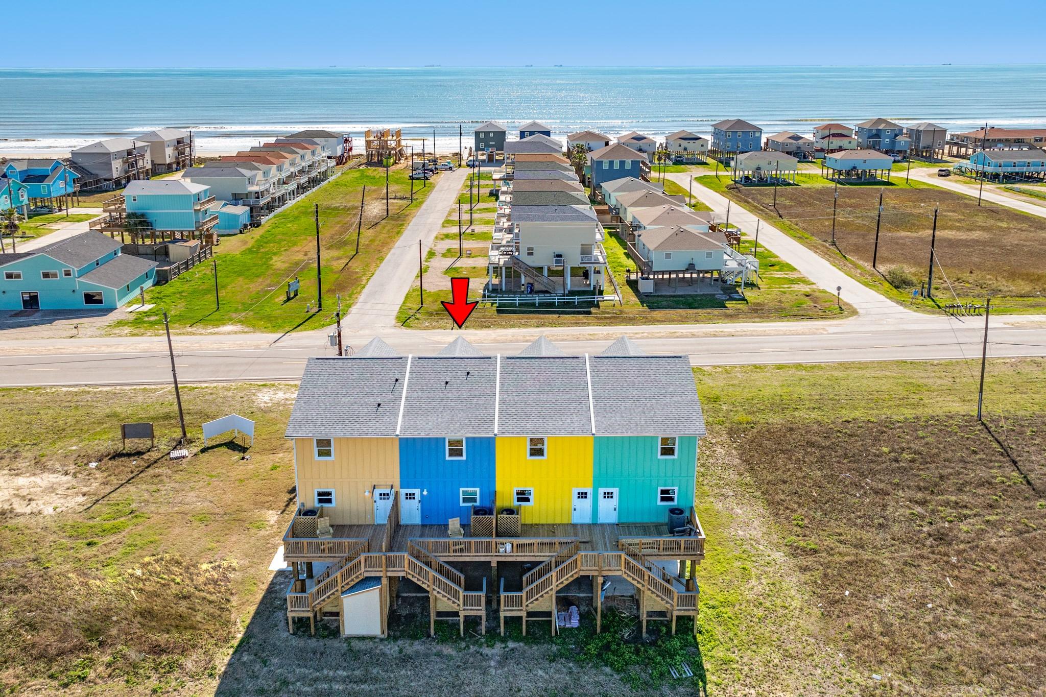 Image 2: The access to the beach is a walkover