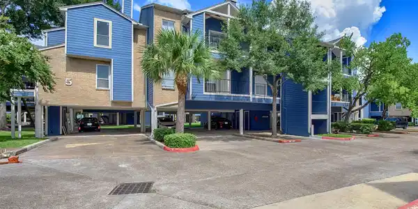 18511 Egret Bay Boulevard